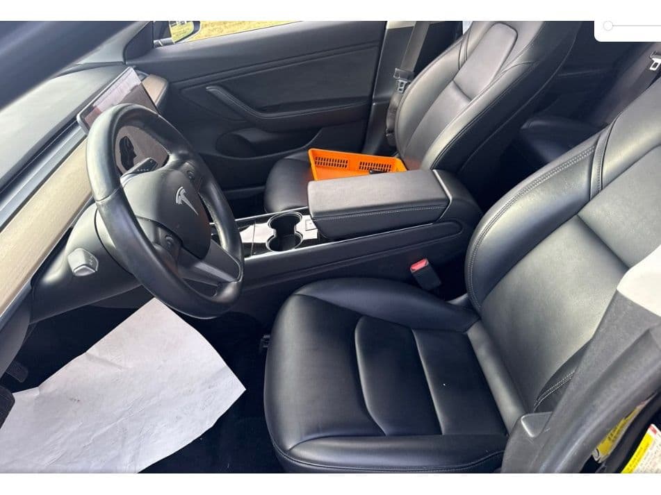 2018 Tesla Model 3 view 9