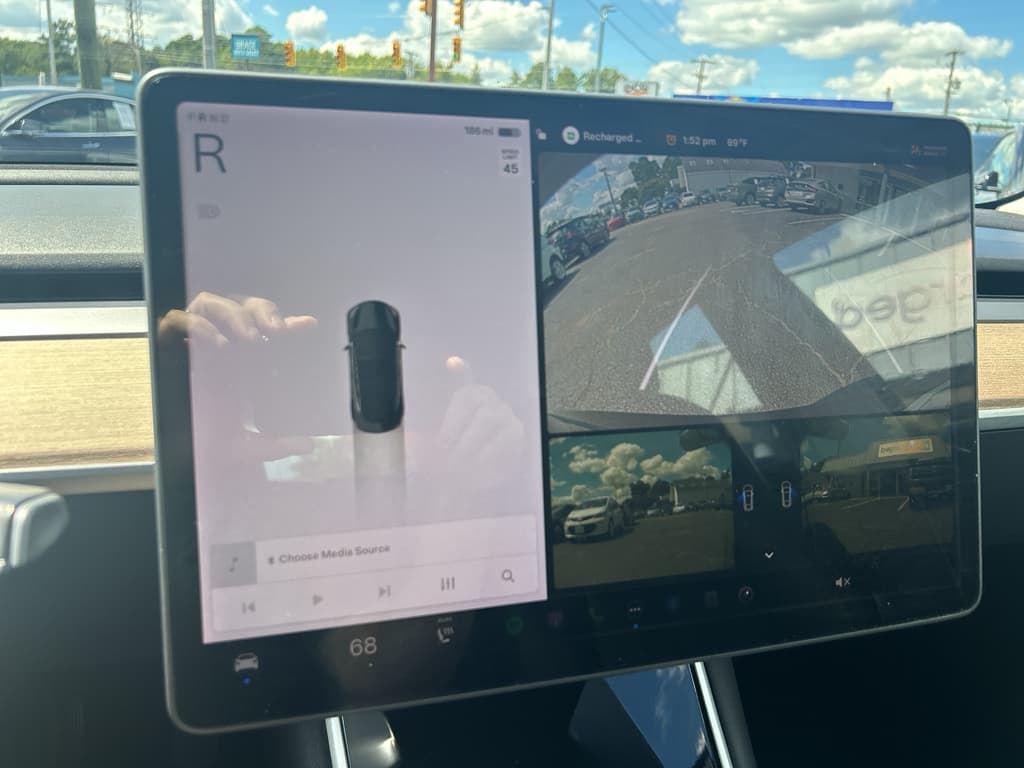 2018 Tesla Model 3 view 10