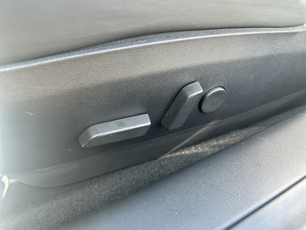 2018 Tesla Model 3 view 7