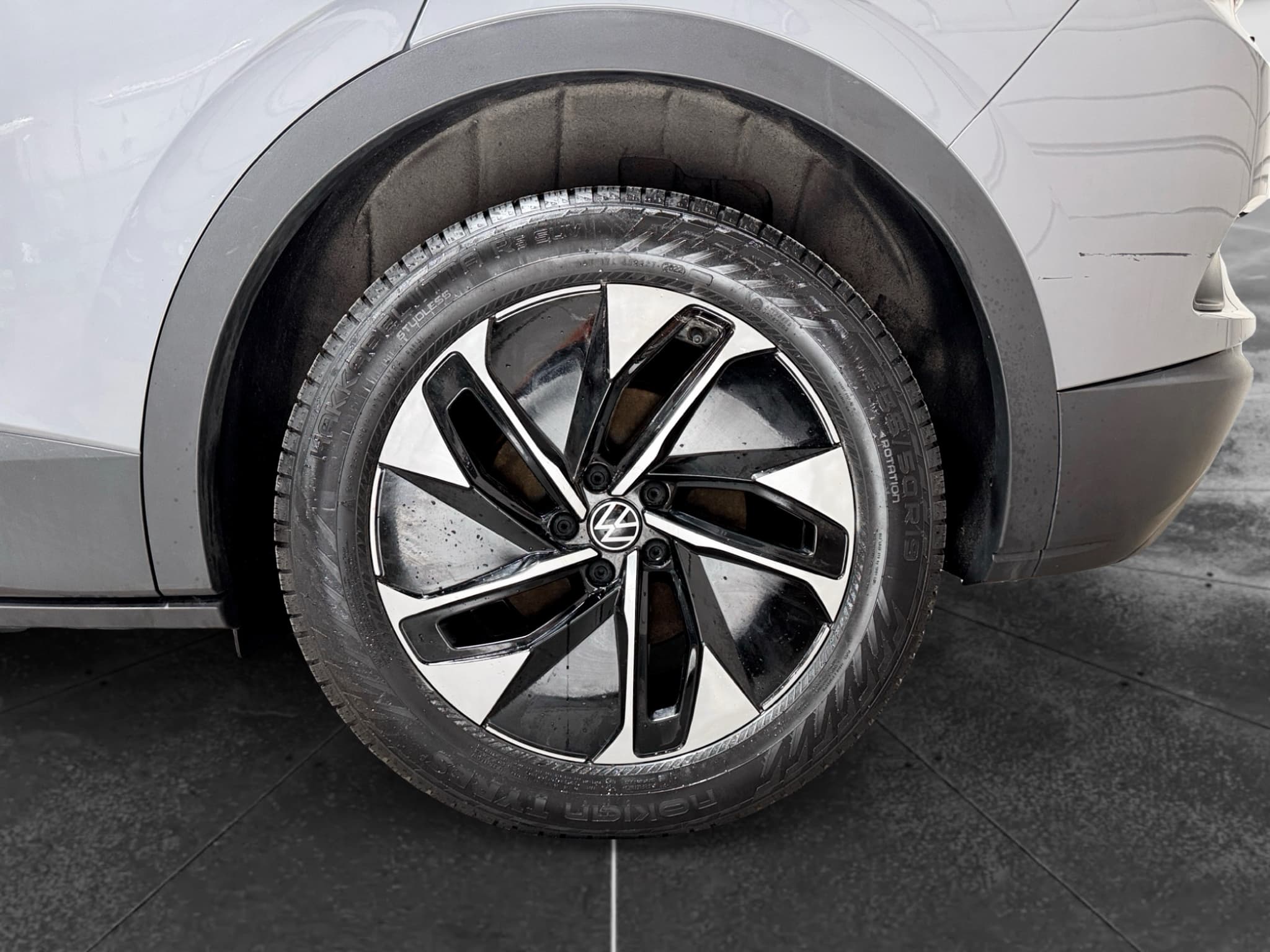 2022 Volkswagen ID.4 view 31