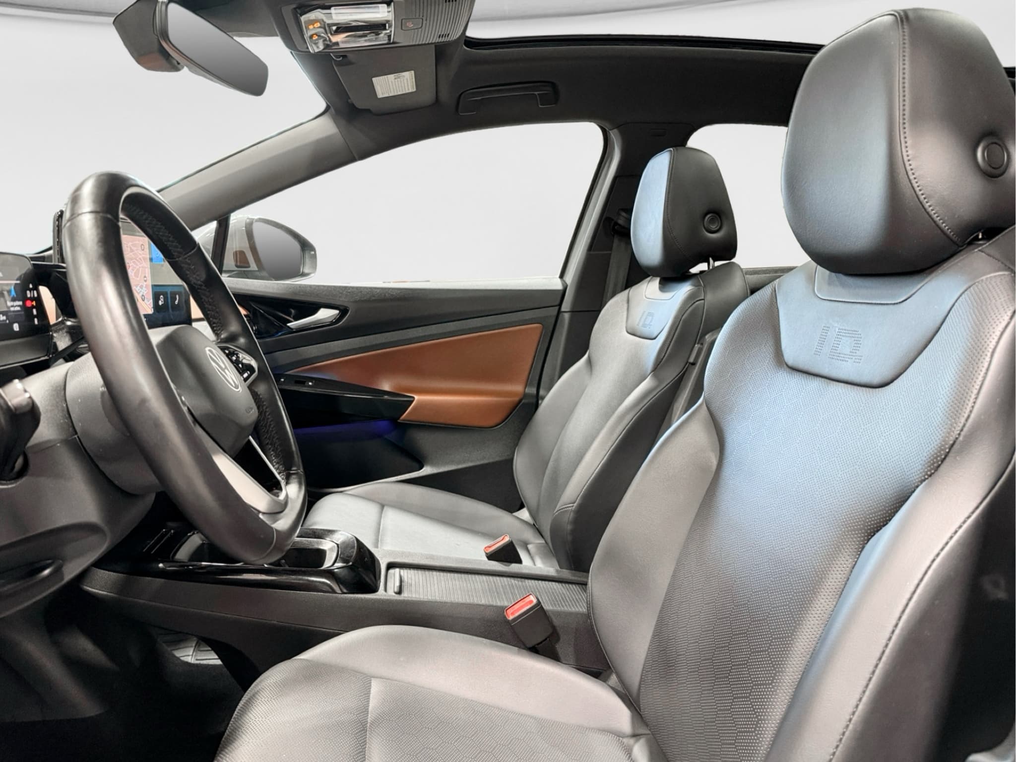 2022 Volkswagen ID.4 view 17