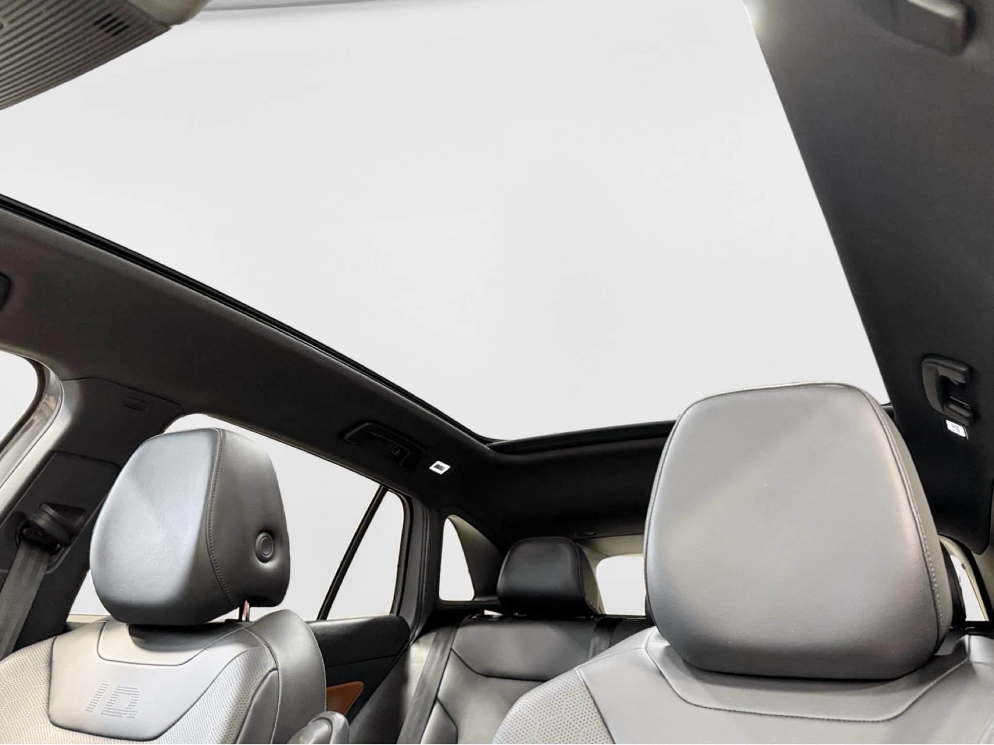 2022 Volkswagen ID.4 view 24