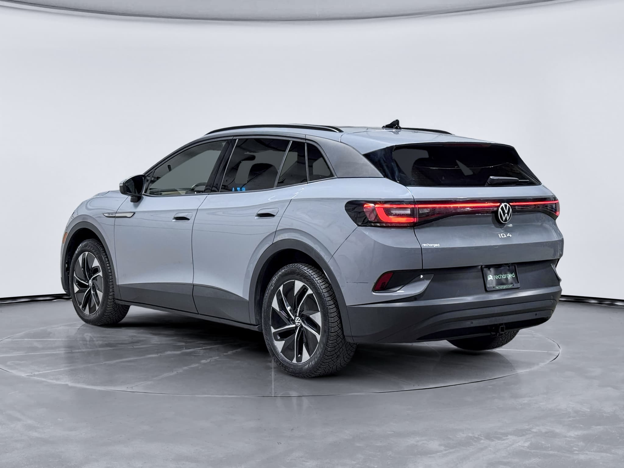 2022 Volkswagen ID.4 view 2