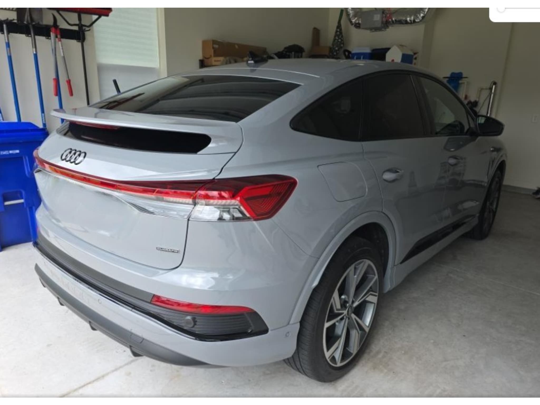 2023 Audi Q4 e-tron Sportback view 3