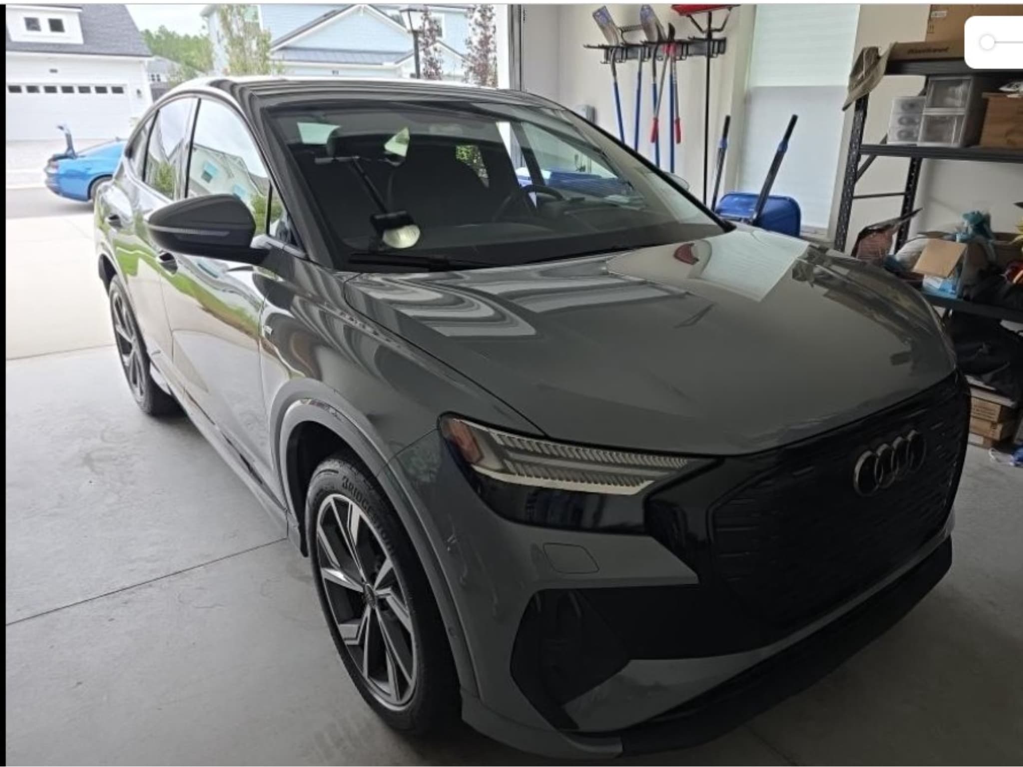 2023 Audi Q4 e-tron Sportback view 4