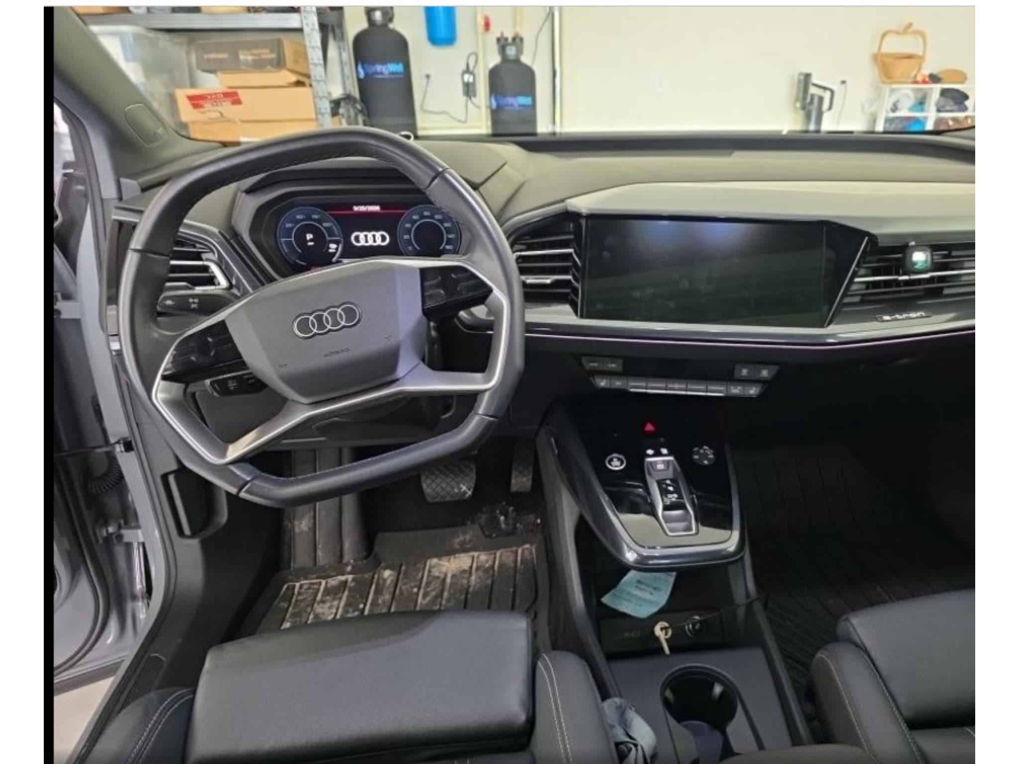 2023 Audi Q4 e-tron Sportback view 5