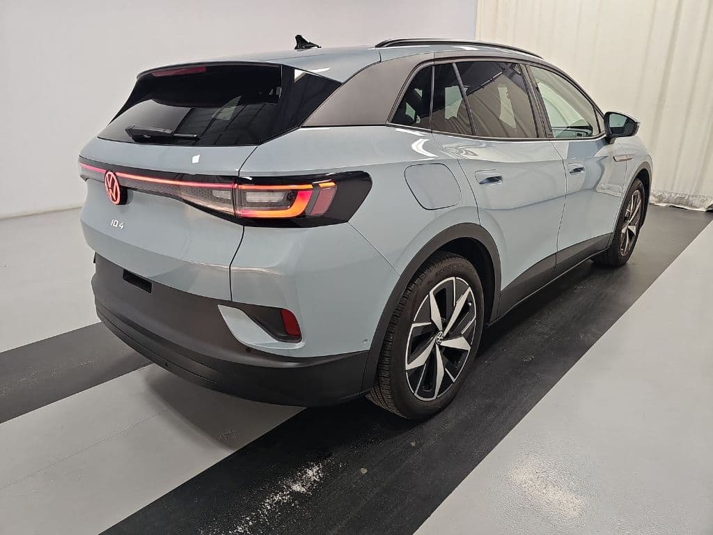 2023 Volkswagen ID.4 view 4