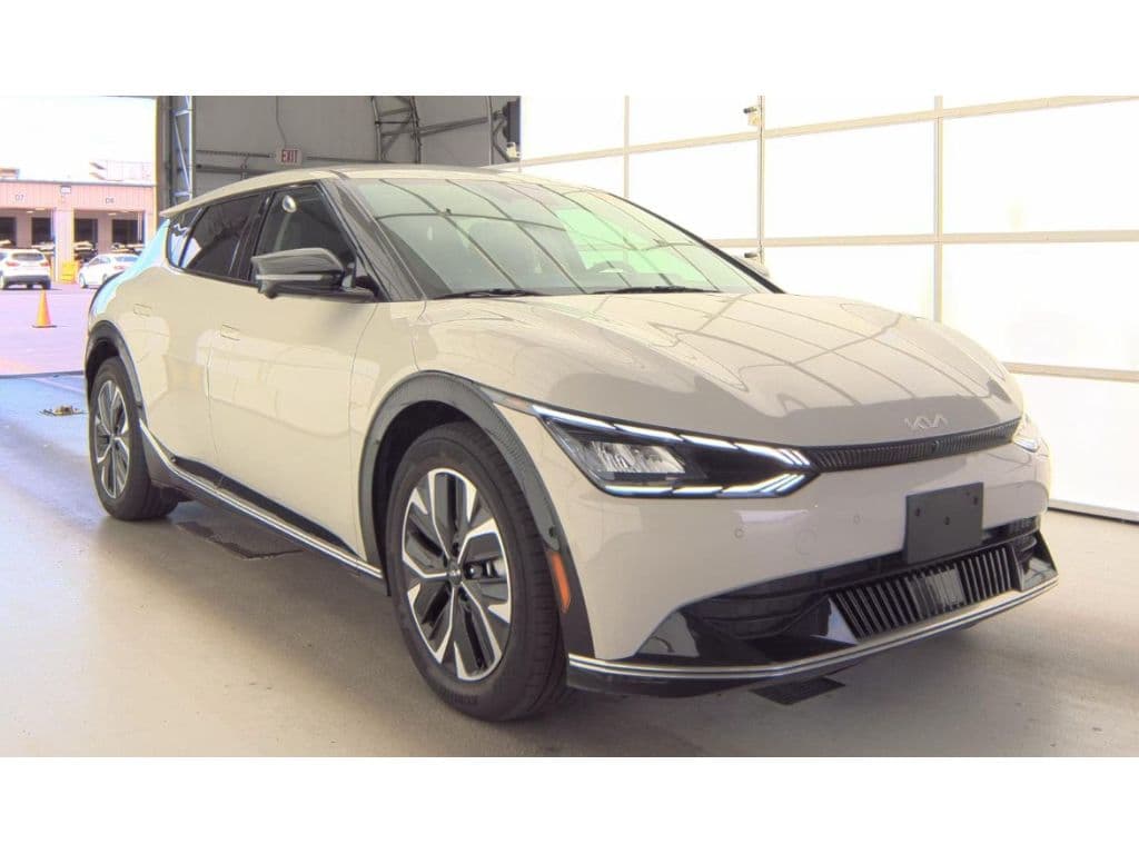 2022 Kia EV6 view 2