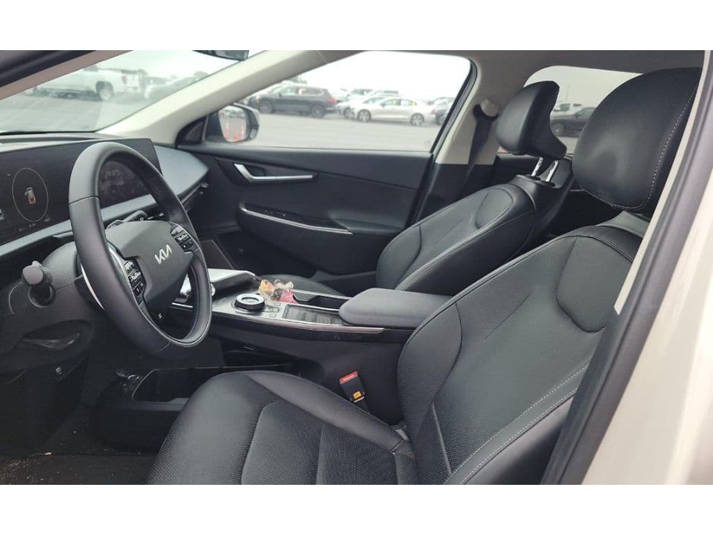 2022 Kia EV6 view 5