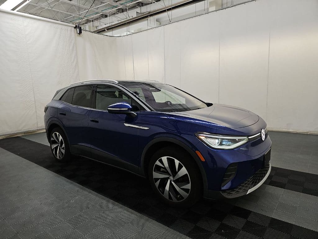 2021 Volkswagen ID.4 view 3