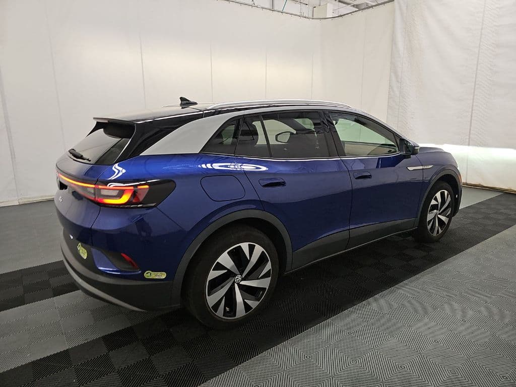 2021 Volkswagen ID.4 view 4