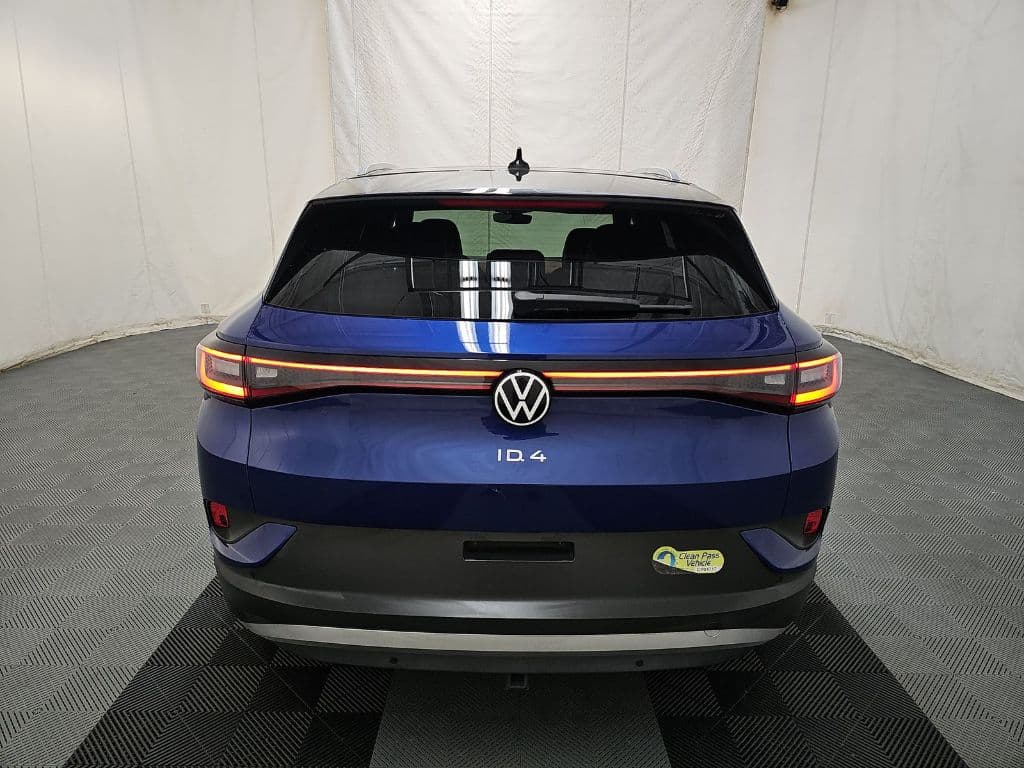 2021 Volkswagen ID.4 view 5