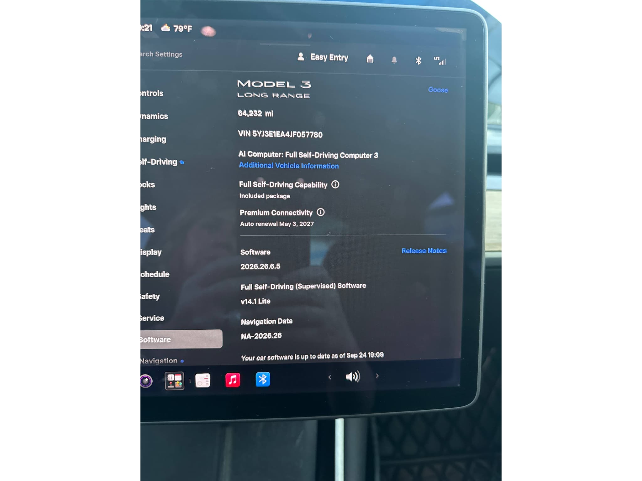 2018 Tesla Model 3 view 10