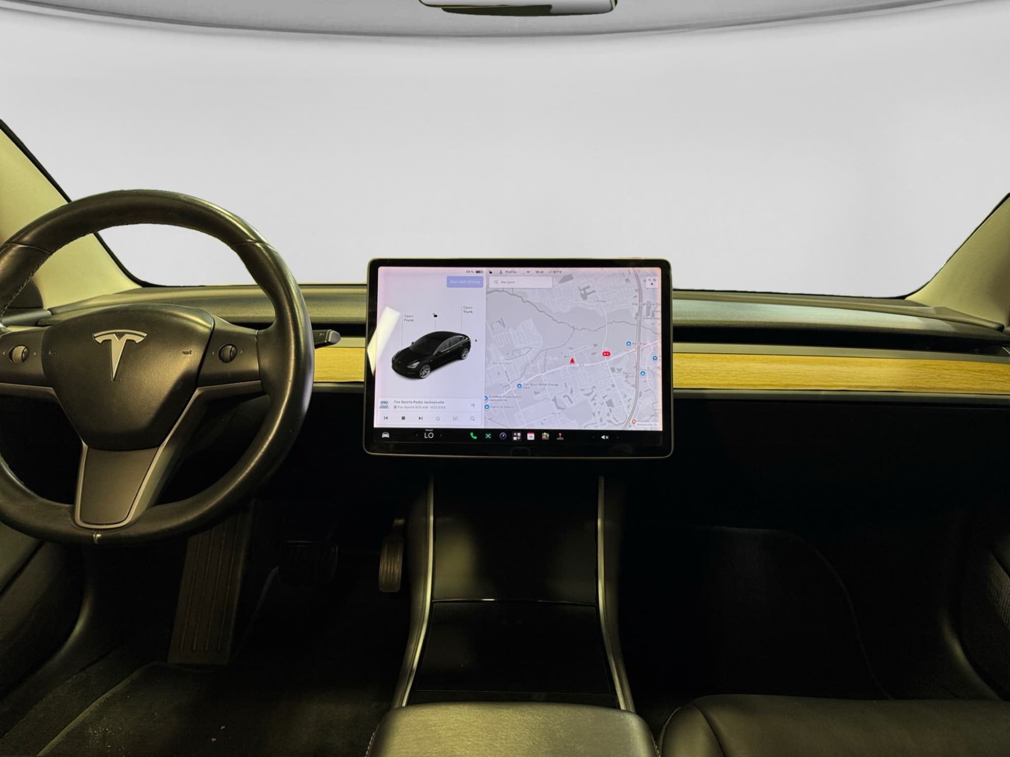 2018 Tesla Model 3 view 9