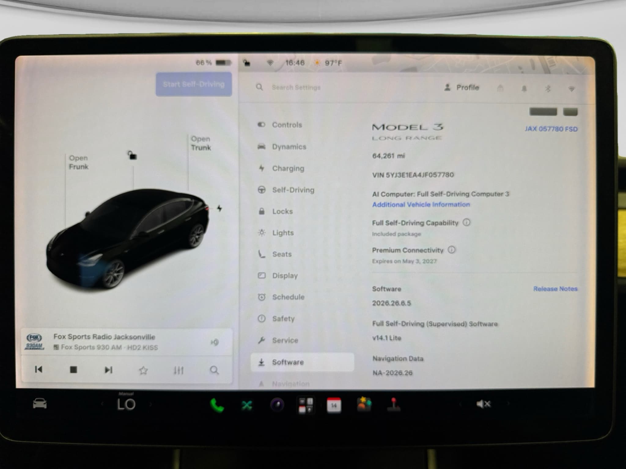 2018 Tesla Model 3 view 13
