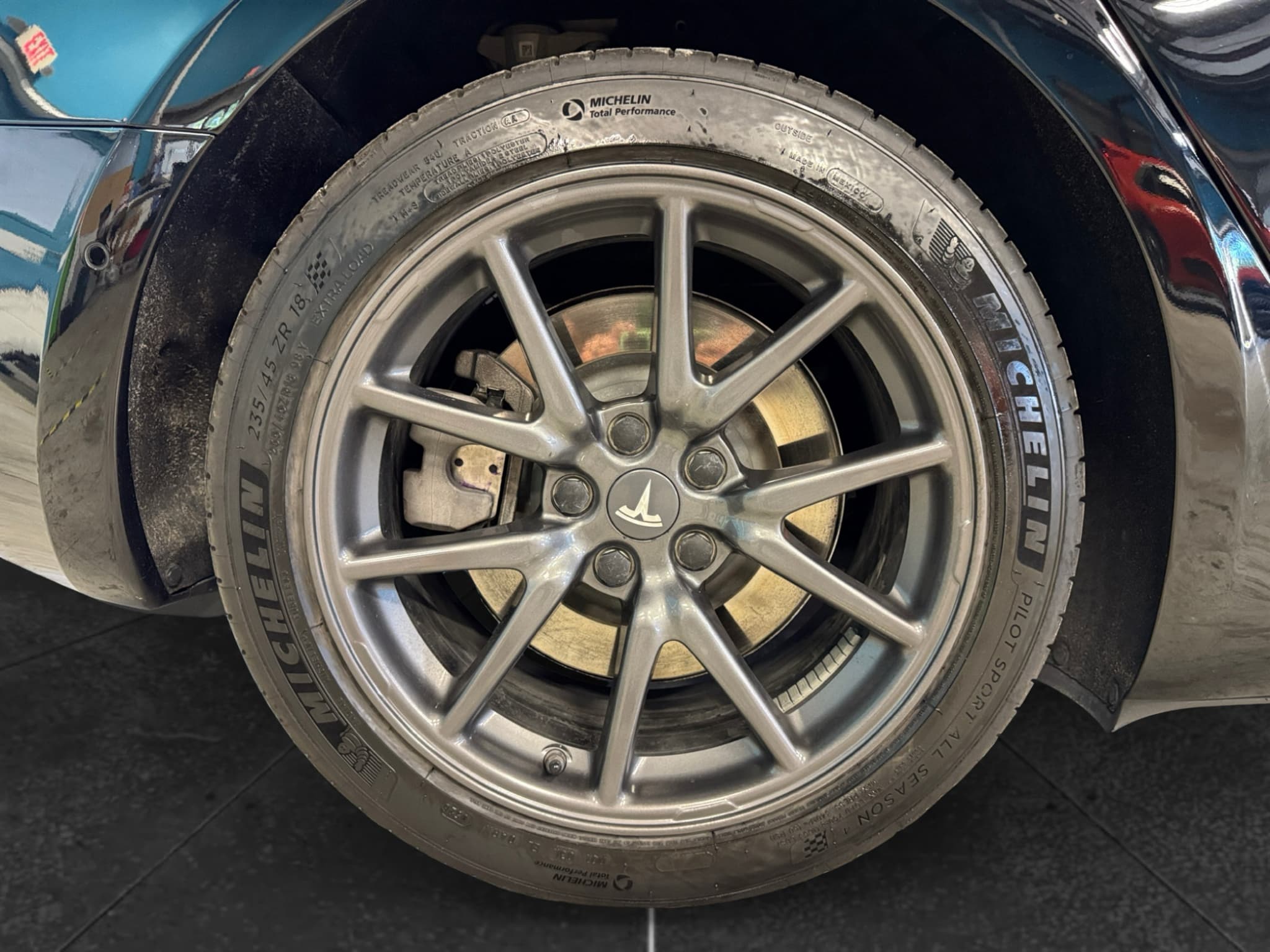 2018 Tesla Model 3 view 30
