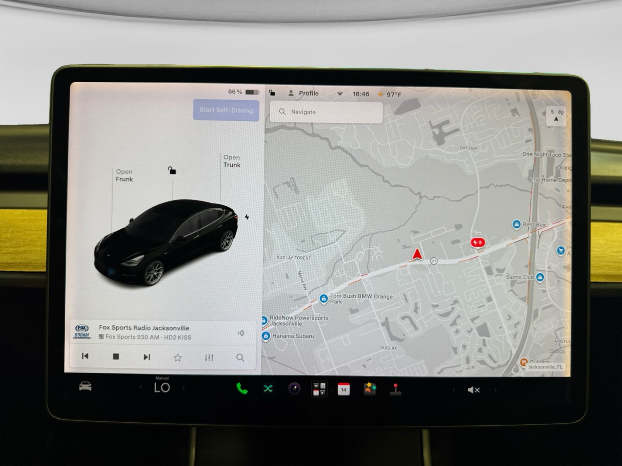 2018 Tesla Model 3 view 12