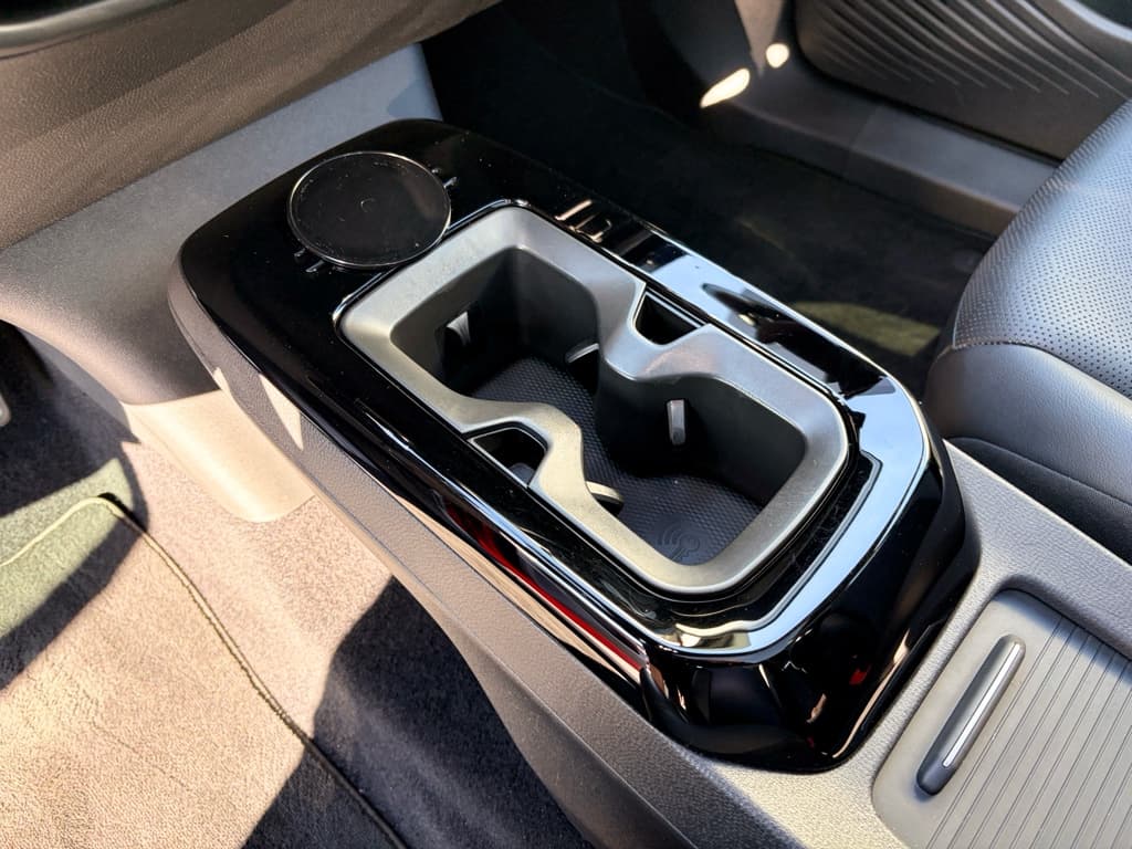 2022 Volkswagen ID.4 view 18