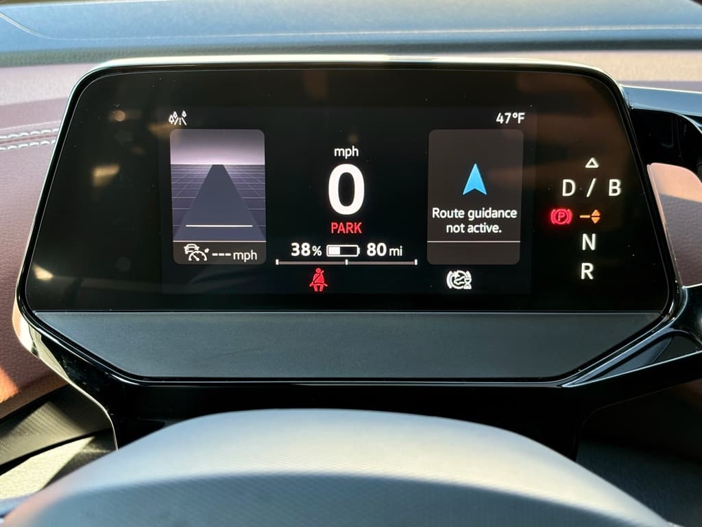 2022 Volkswagen ID.4 view 9