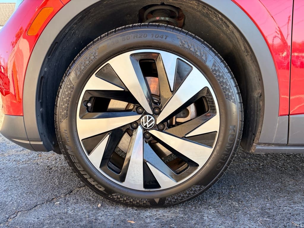 2022 Volkswagen ID.4 view 32