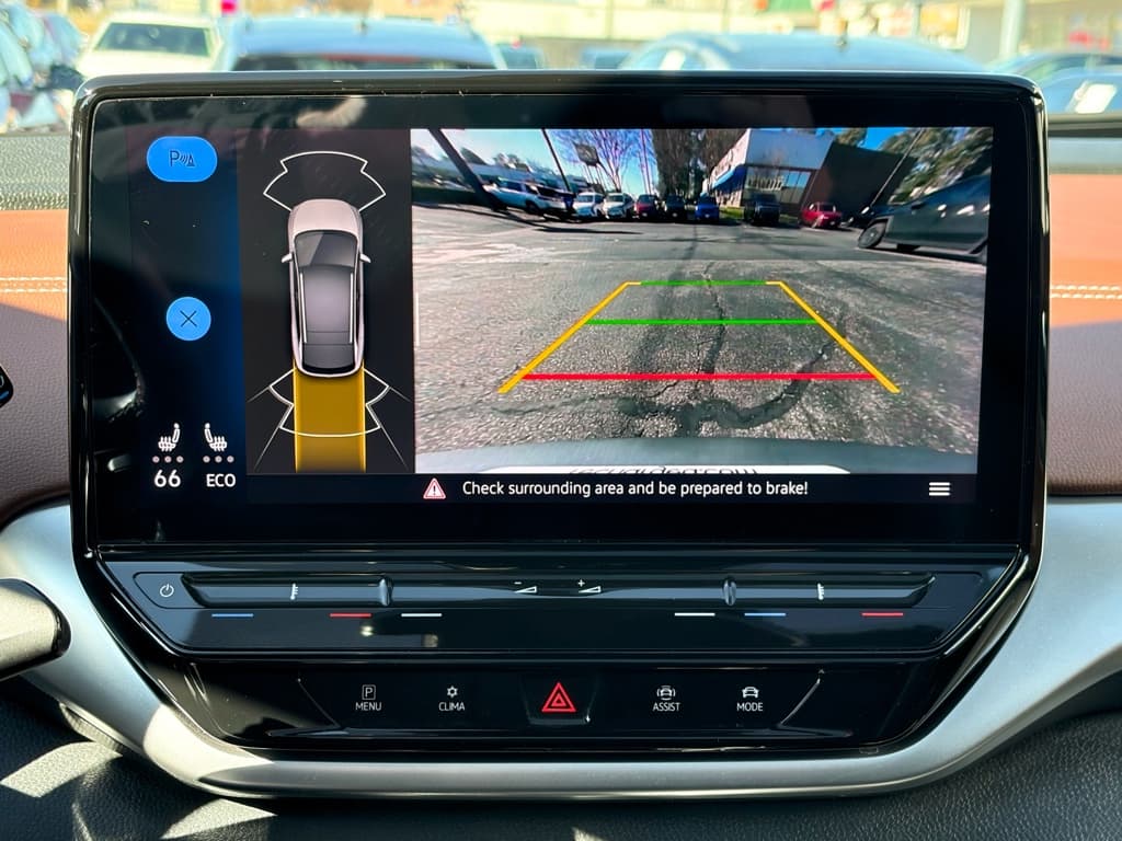 2022 Volkswagen ID.4 view 13