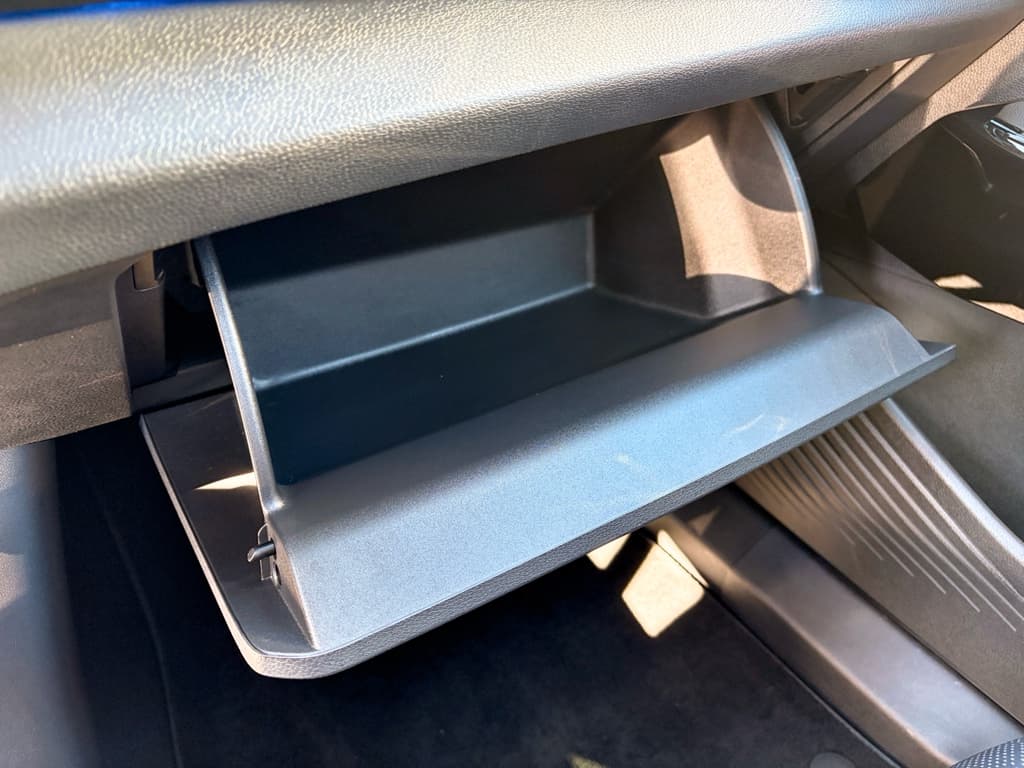 2022 Volkswagen ID.4 view 19