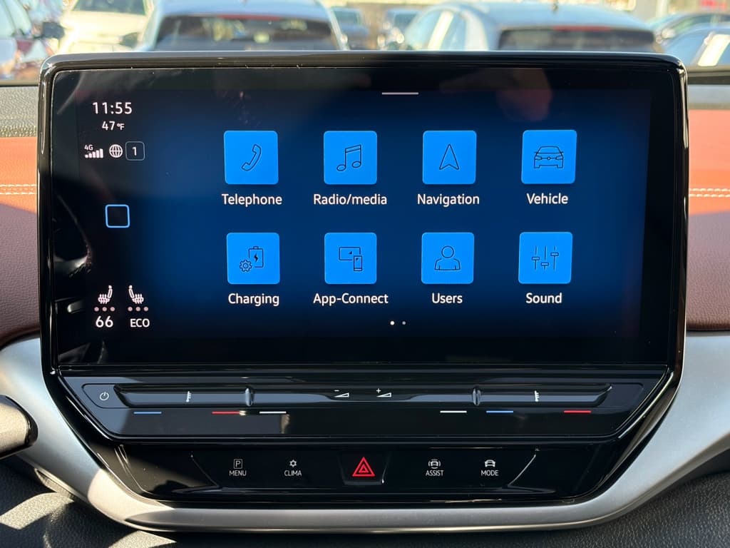 2022 Volkswagen ID.4 view 11