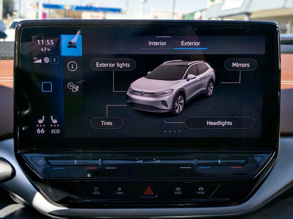 2022 Volkswagen ID.4 view 10