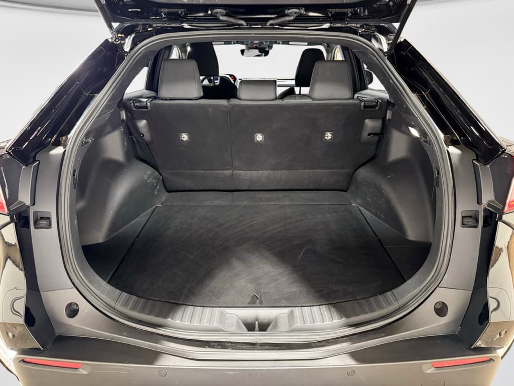 2024 Subaru Solterra view 24