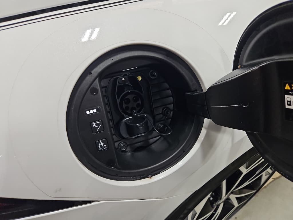2024 Hyundai IONIQ 6 view 5
