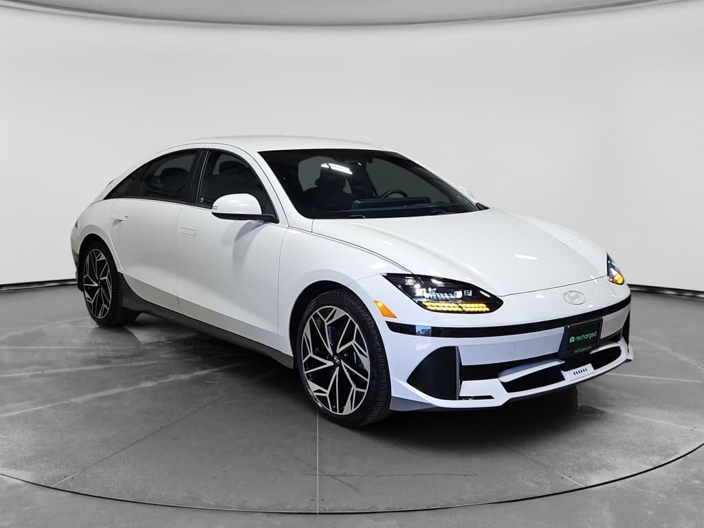 2024 Hyundai IONIQ 6 view 4
