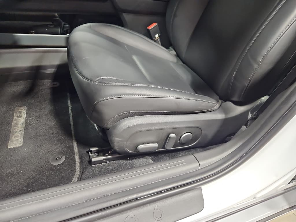 2024 Hyundai IONIQ 6 view 6
