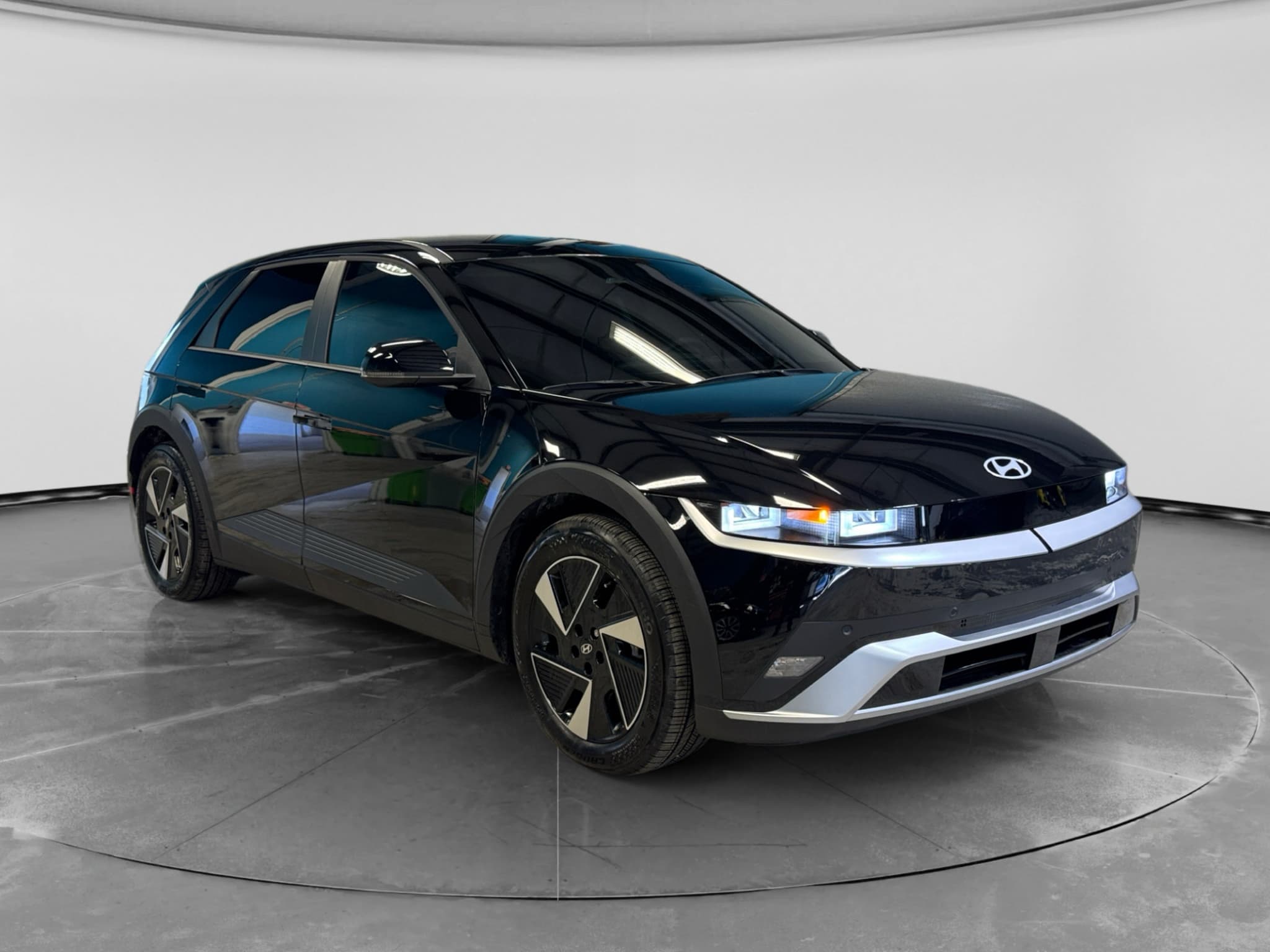 2026 Hyundai IONIQ 5 view 4