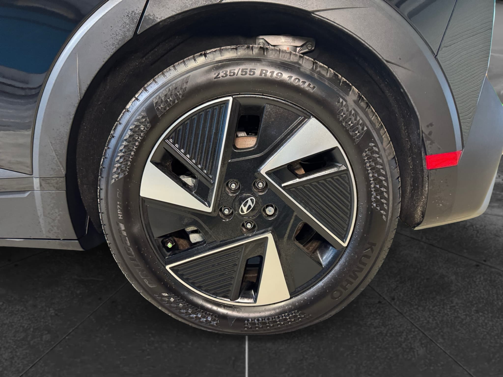 2026 Hyundai IONIQ 5 view 38