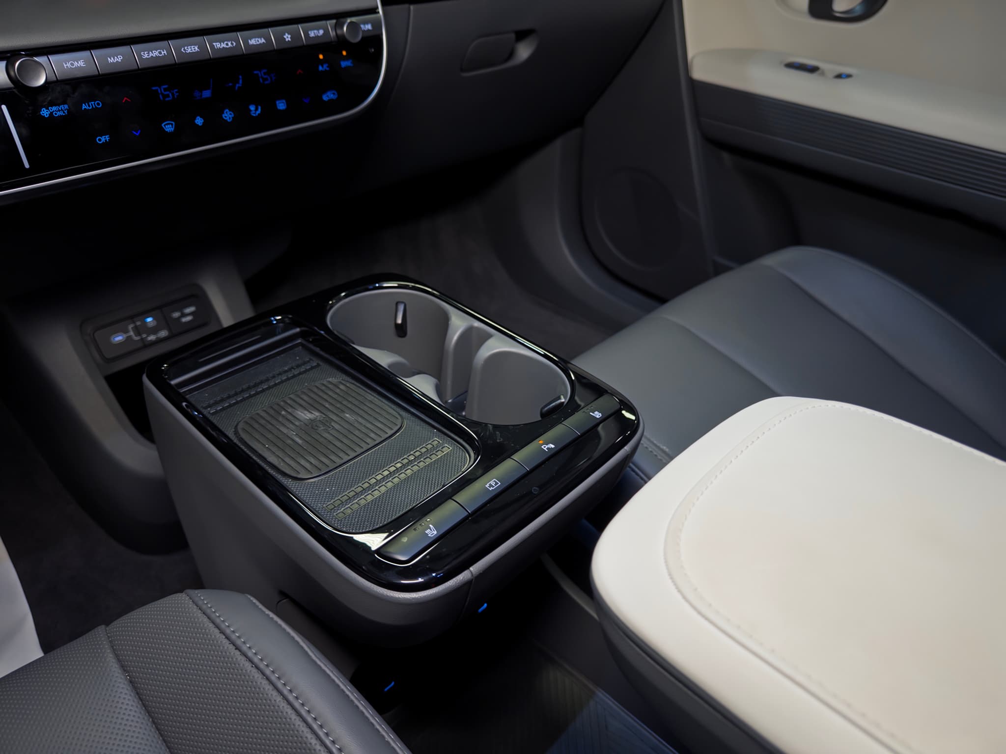 2026 Hyundai IONIQ 5 view 20