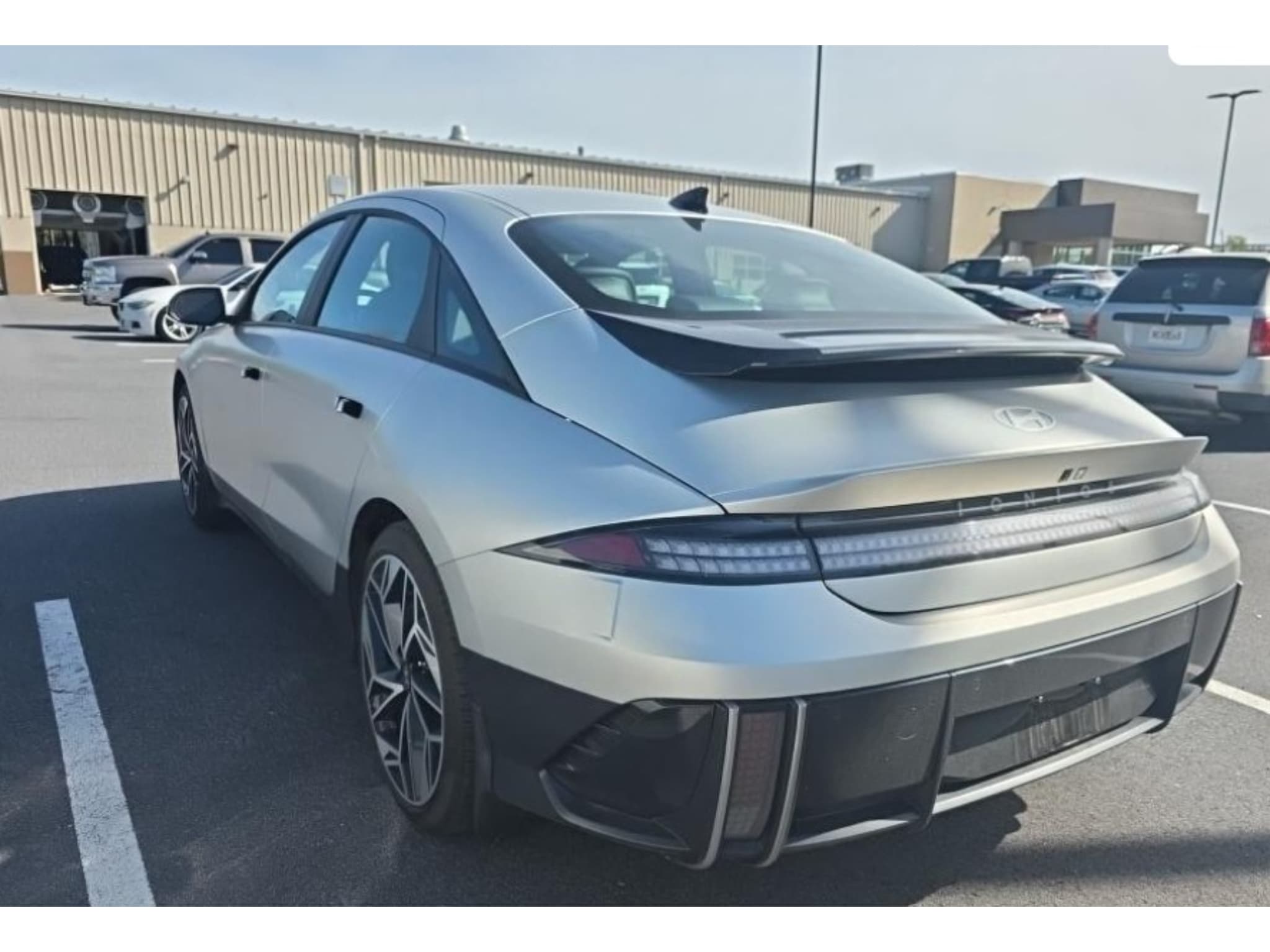 2024 Hyundai IONIQ 6 view 2