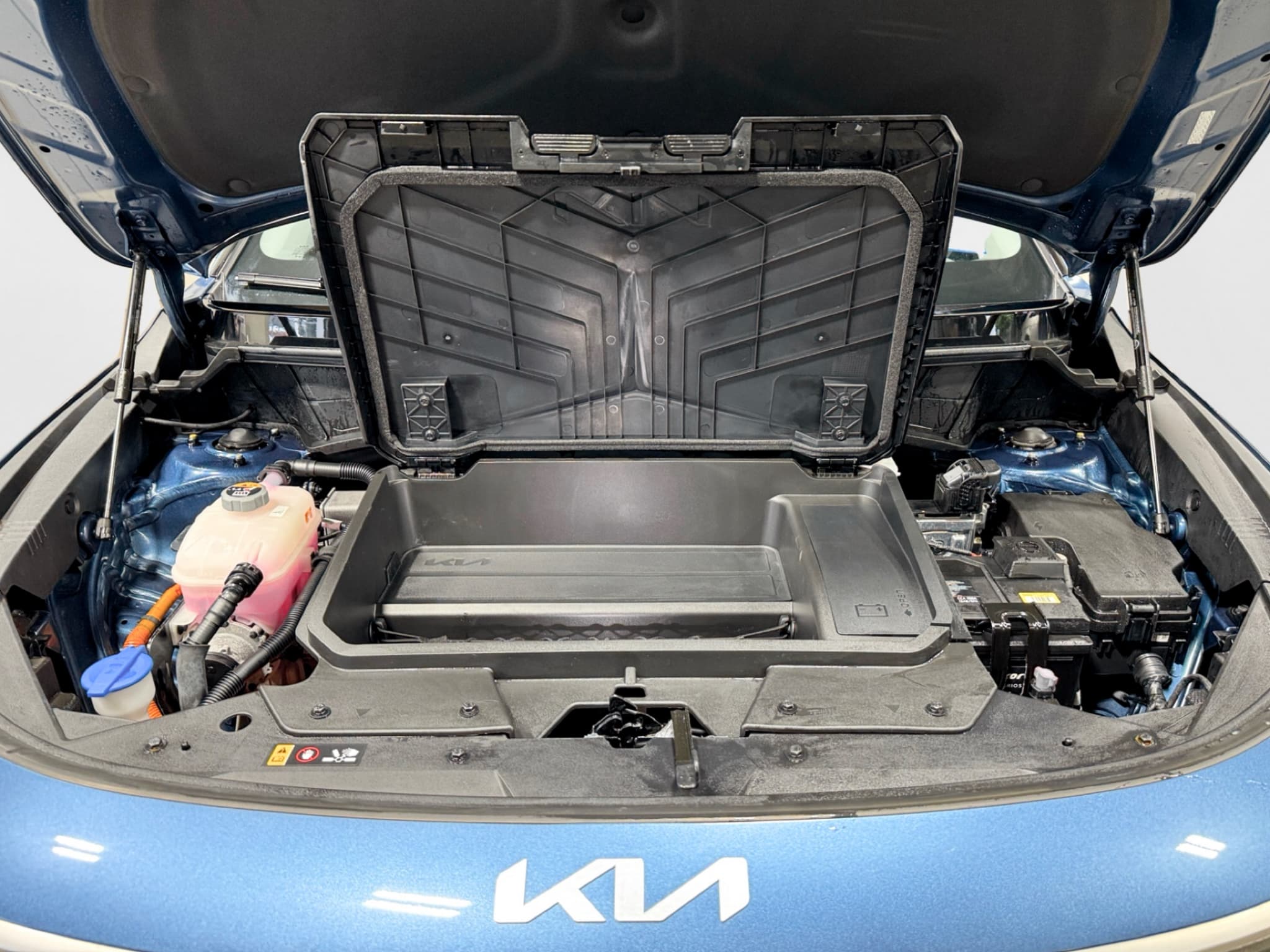 2023 Kia Niro EV view 25