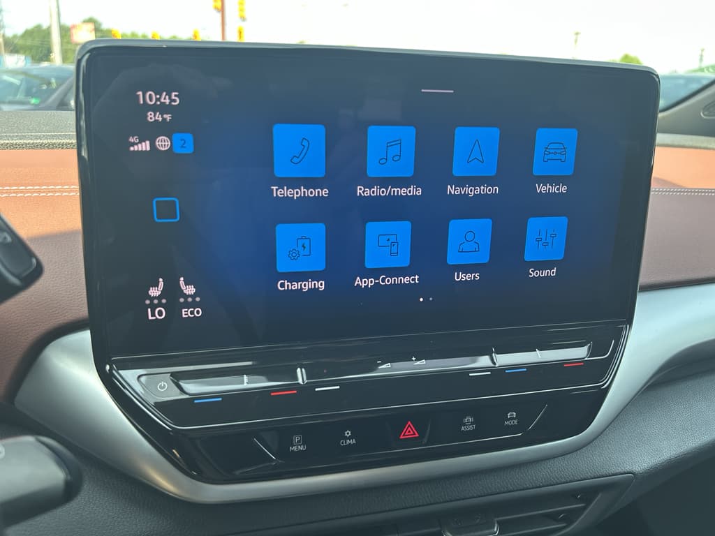 2022 Volkswagen ID.4 view 12