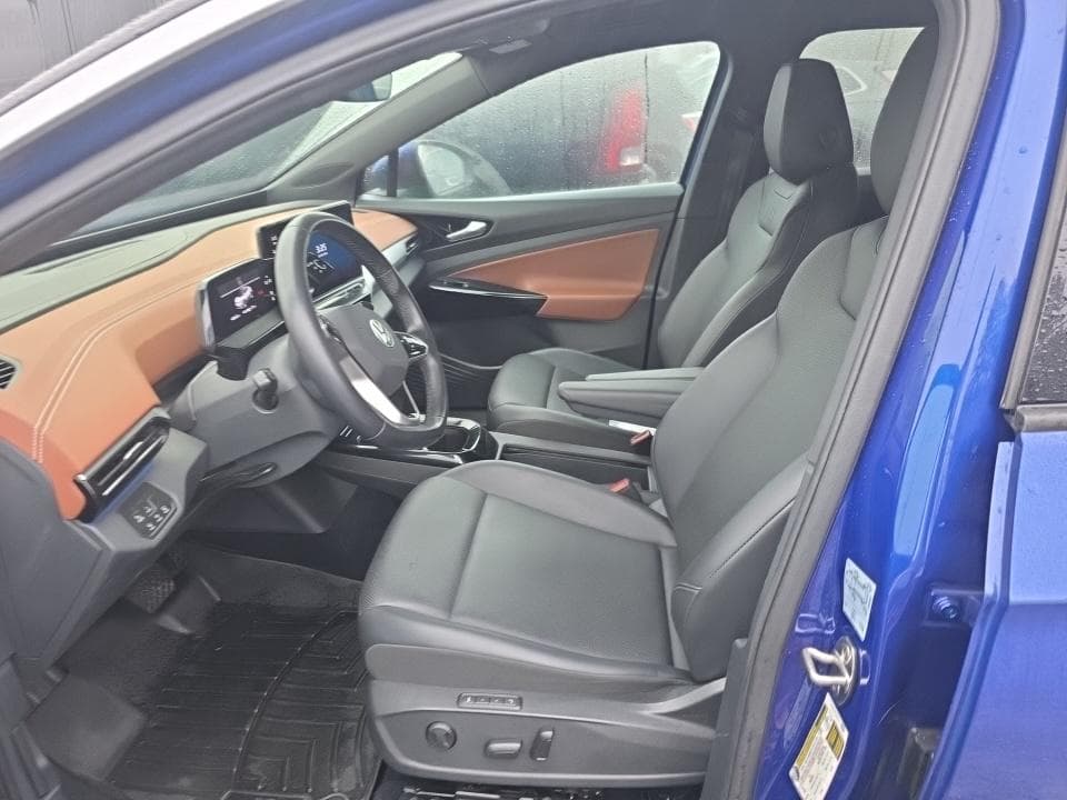 2021 Volkswagen ID.4 view 5