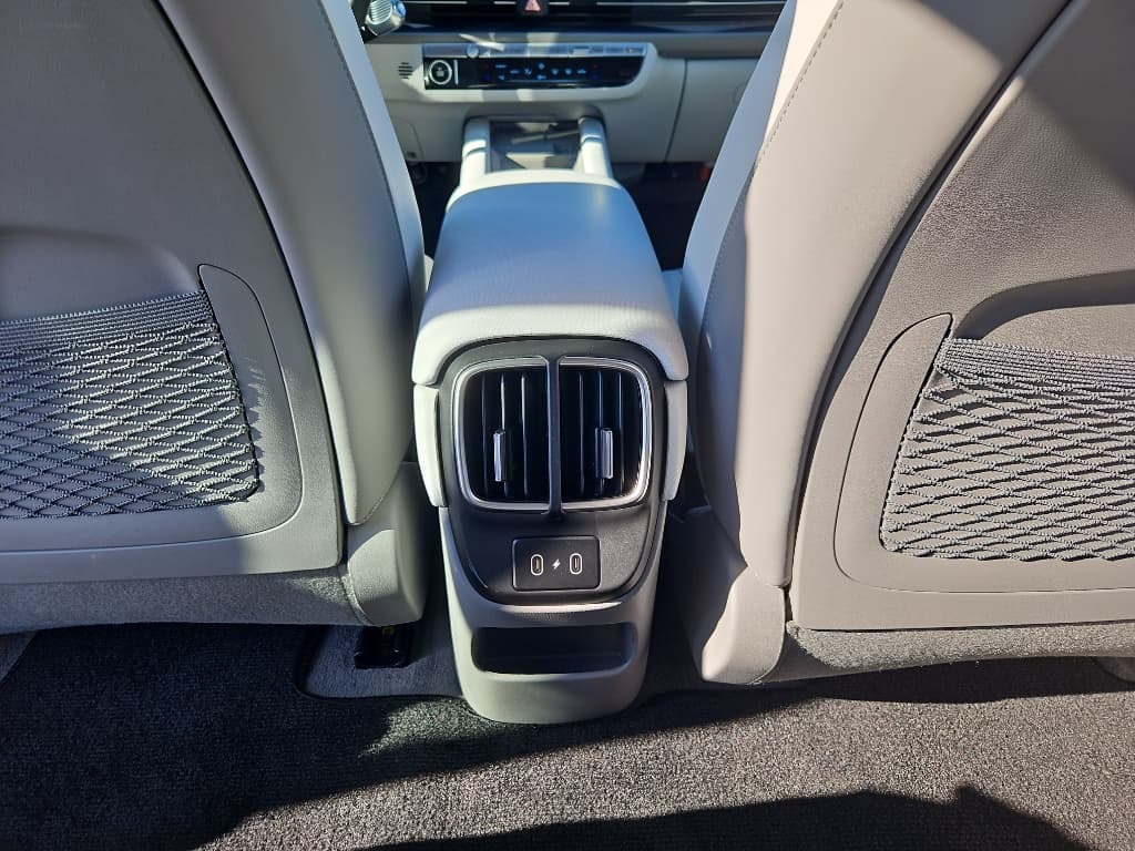 2024 Hyundai IONIQ 6 view 23