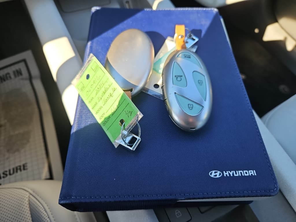 2024 Hyundai IONIQ 6 view 25