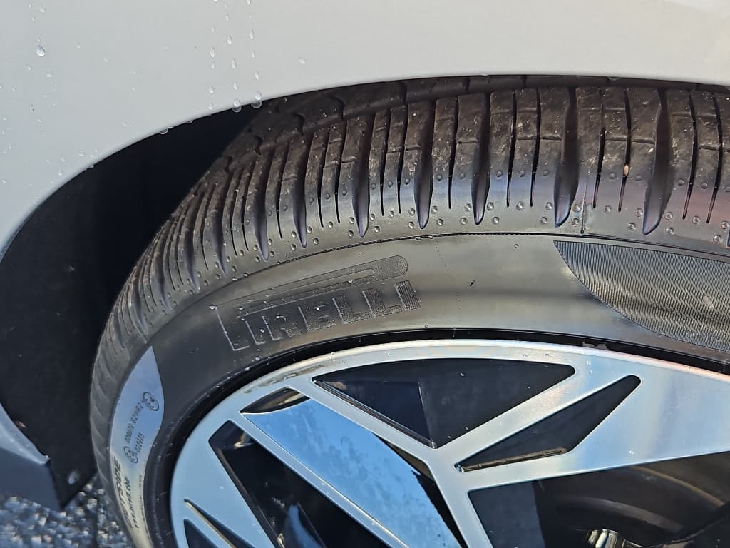 2024 Hyundai IONIQ 6 view 39