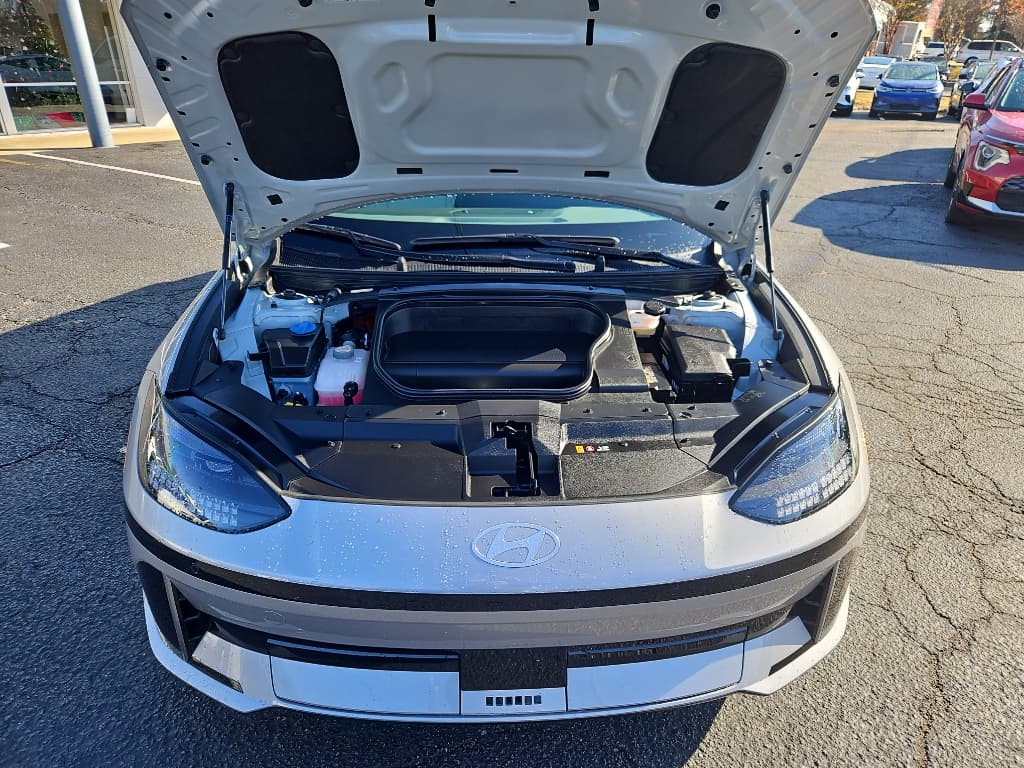 2024 Hyundai IONIQ 6 view 27
