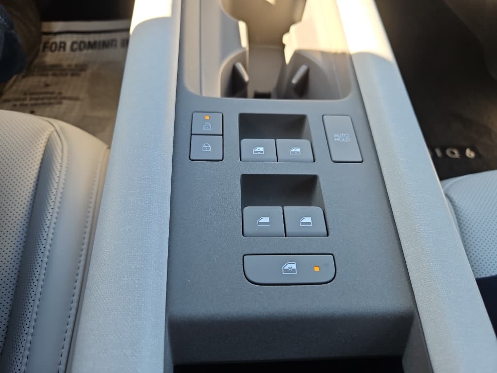 2024 Hyundai IONIQ 6 view 21