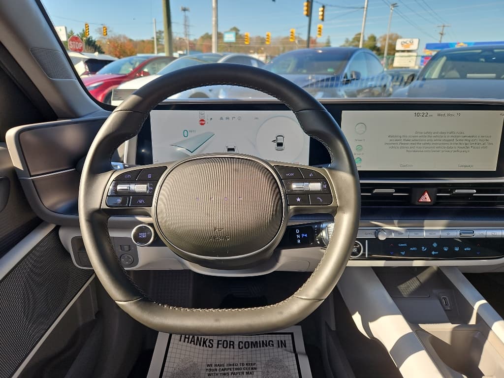 2024 Hyundai IONIQ 6 view 8