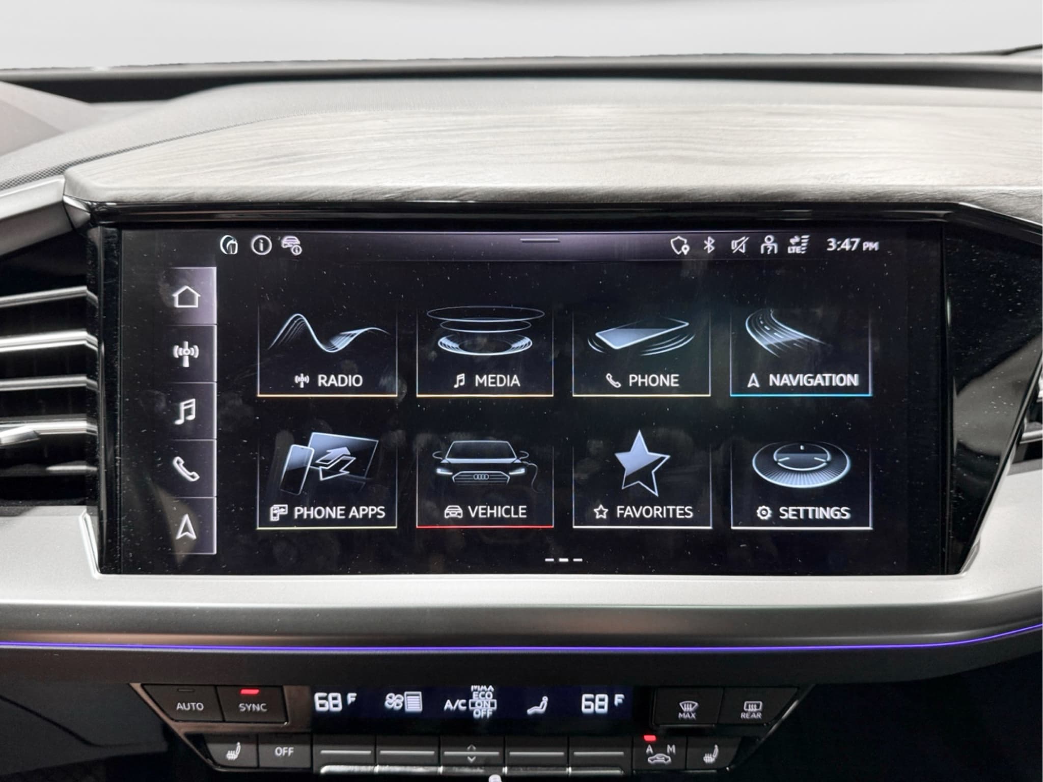 2023 Audi Q4 e-tron view 14