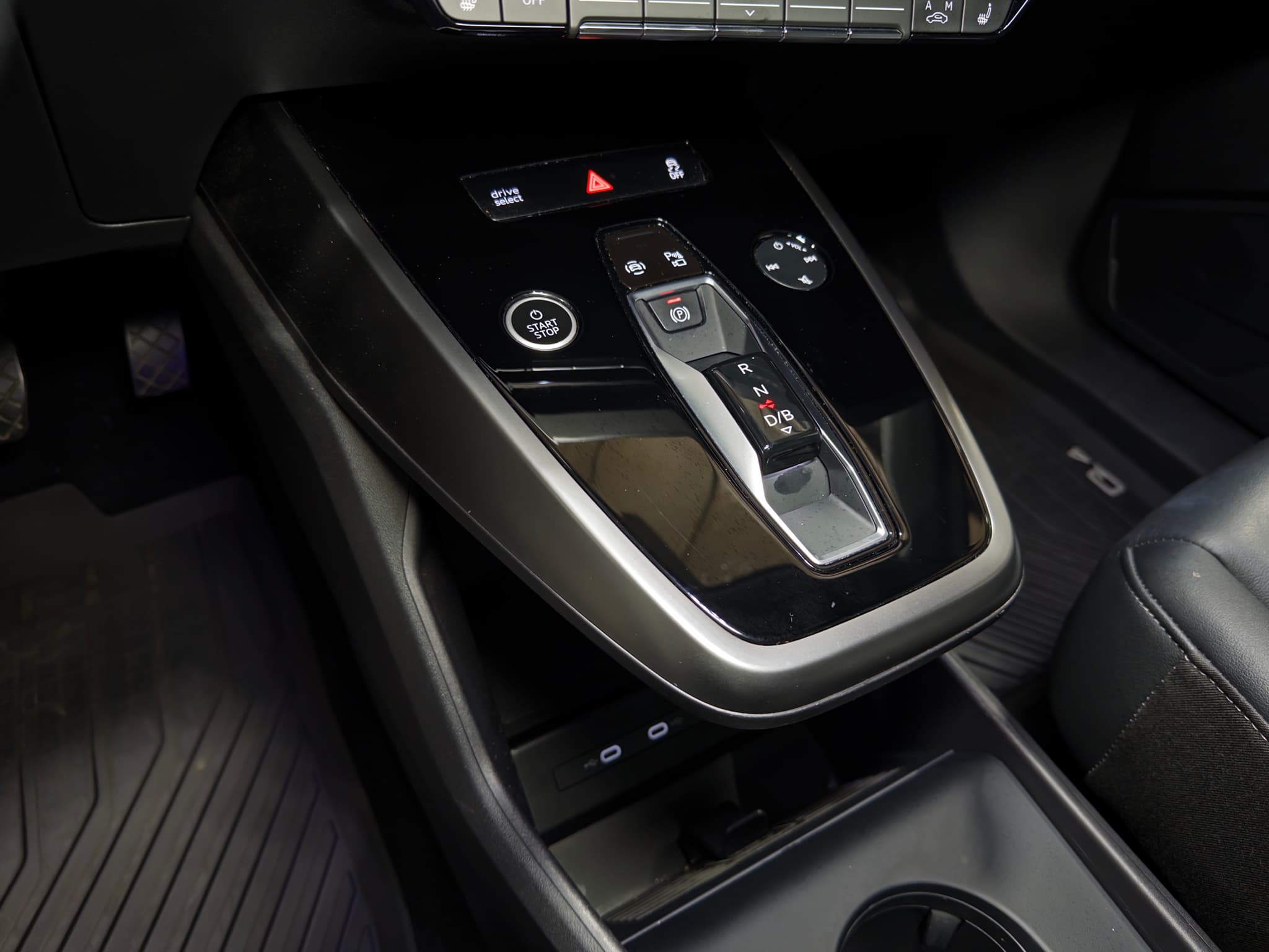 2023 Audi Q4 e-tron view 20