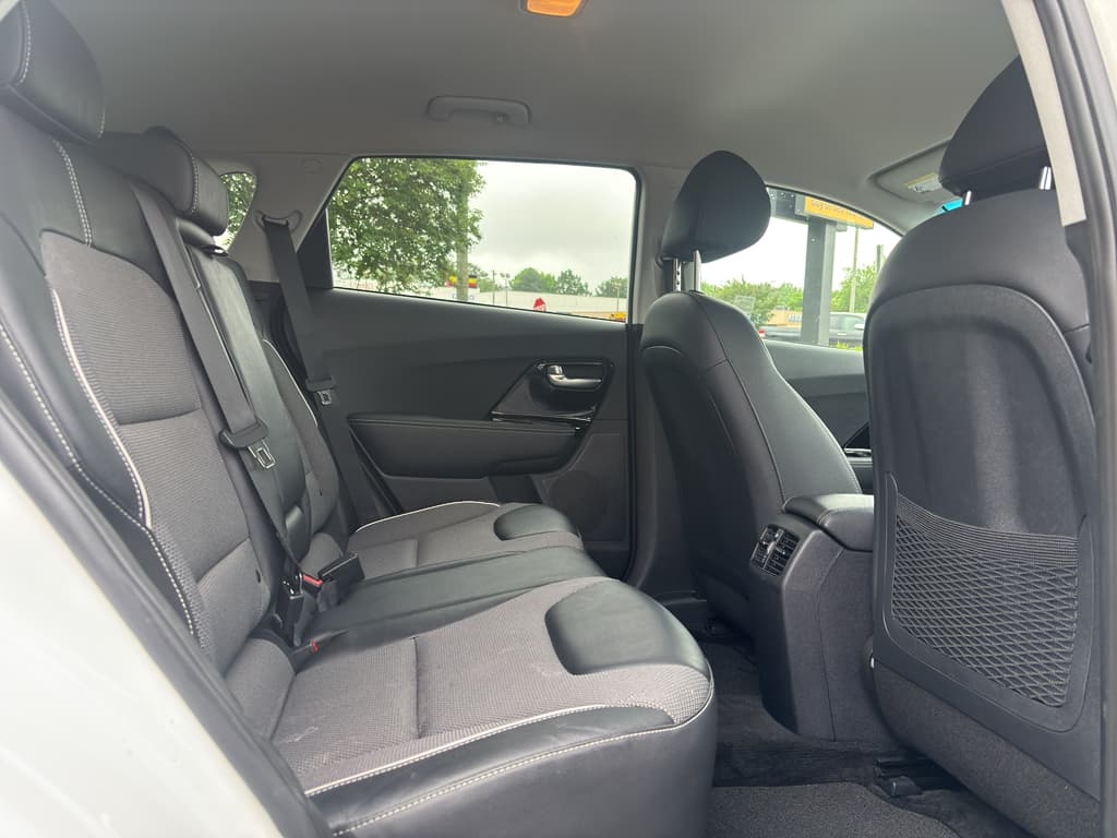 2020 Kia Niro EV view 20
