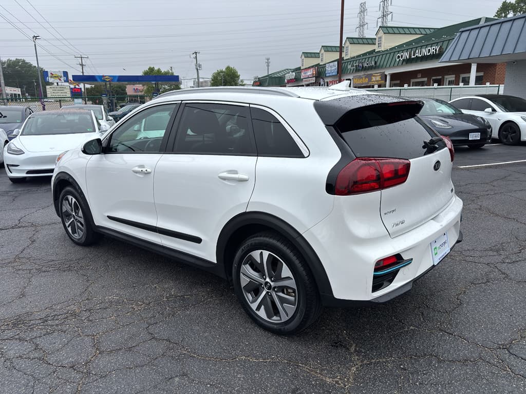 2020 Kia Niro EV view 2