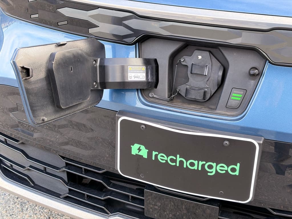 2023 Kia Niro EV view 5